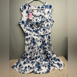 Vogue Fashion Blue Floral Pattern Junior 3XL NWT